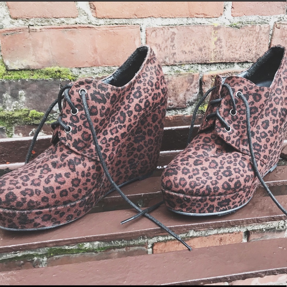 Forever 21 Leopard Bootie wedges